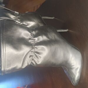 Sleek Black Heeled Boots